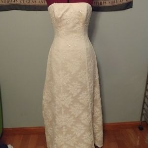 Beautiful Maggie Sottero Couture "Grace" wedding dress